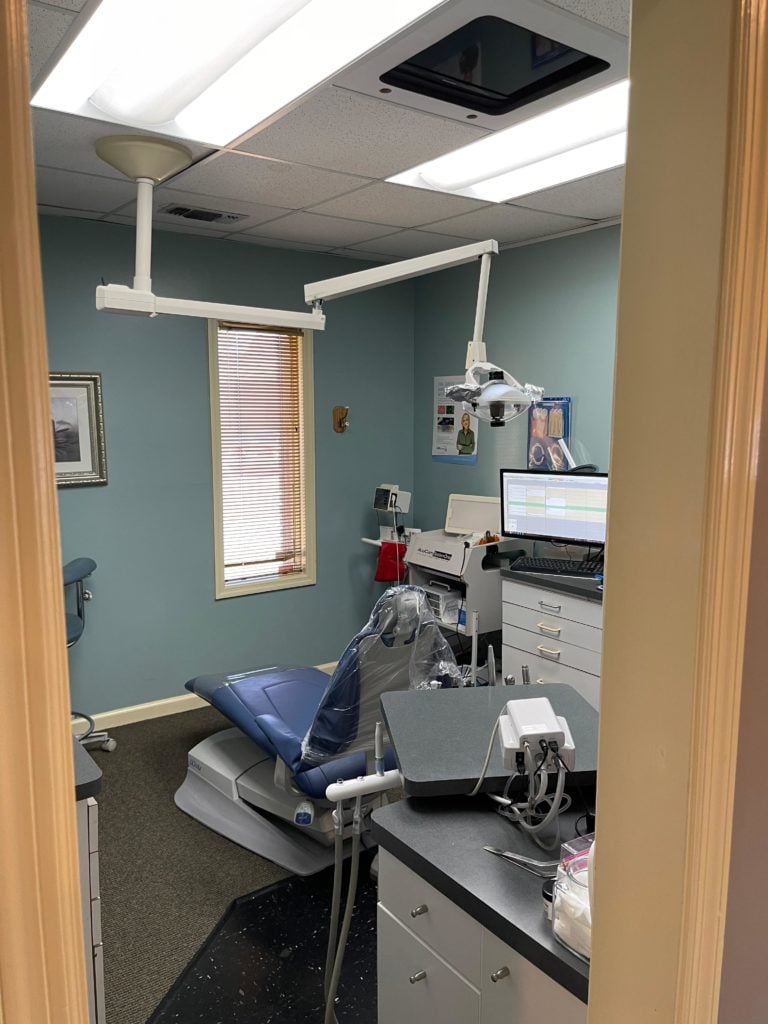 General and cosmetic dentist in Huntsville, AL